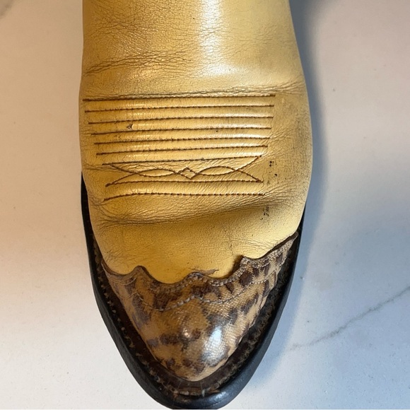 Vintage Tony Lama Woman's Brown & Ivory Buckaroo Wingtip Cowboy Boots Size 6 - Picture 11 of 16